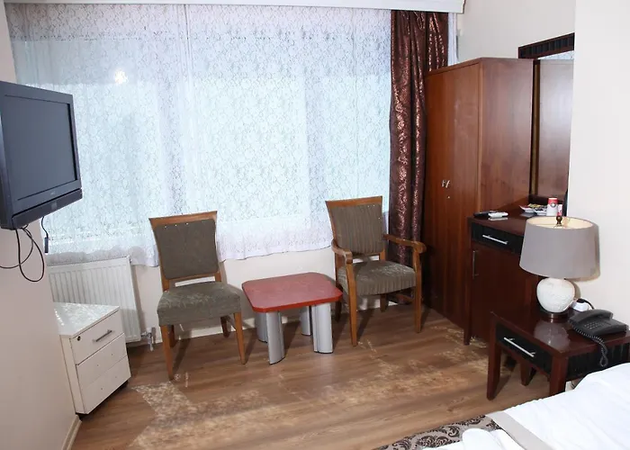 Camlica Tower Hotel *