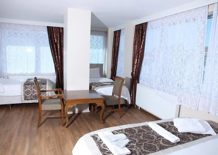 Camlica Tower Hotel *