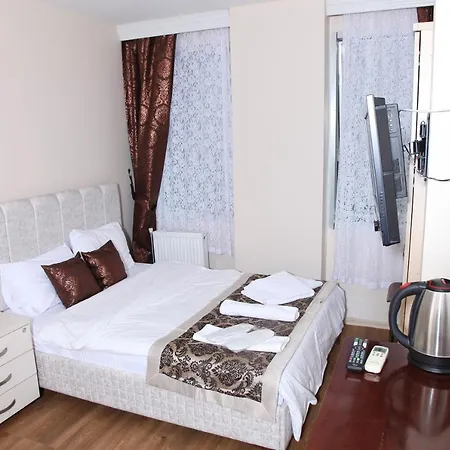 Camlica Tower فندق *