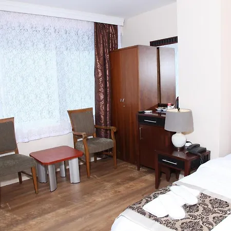 Hotel Camlica Tower Istanboel