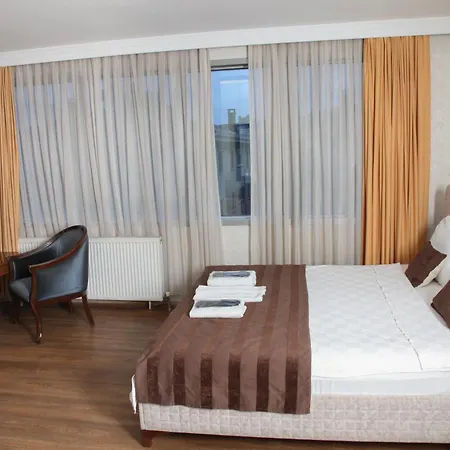 çamlıca Tower Hotel *